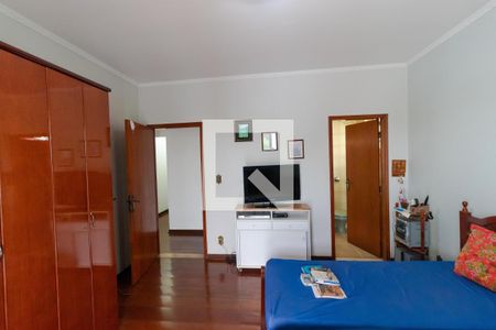 Casa à venda com 363m², 4 quartos e 6 vagas Casa à venda com 363m², 4 quartos e 6 vagasSuíte 01