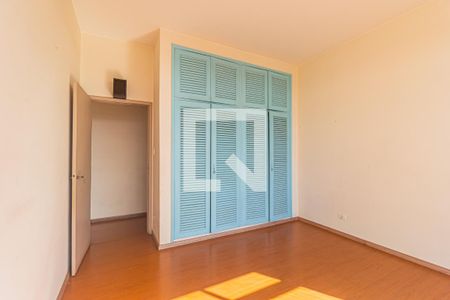 Apartamento à venda com 205m², 3 quartos e 1 vagaQuarto 2