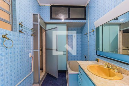 Apartamento à venda com 205m², 3 quartos e 1 vagaBanheiro da Suite