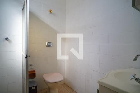 Casa à venda com 185m², 3 quartos e 2 vagasBanheiro da Suíte