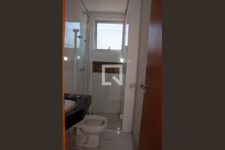 Apartamento à venda com 58m², 2 quartos e 2 vagas Apartamento à venda com 58m², 2 quartos e 2 vagasBanheiro da Suíte