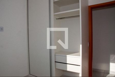 Quarto de apartamento à venda com 2 quartos, 68m² em Riacho das Pedras, Contagem