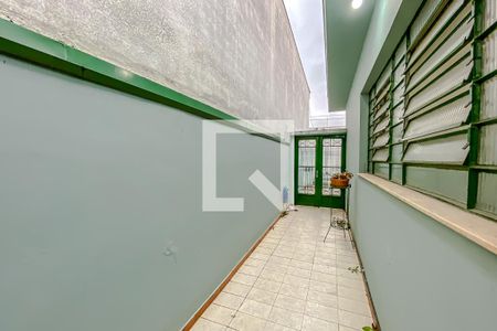 Casa à venda com 448m², 4 quartos e 4 vagas Casa à venda com 448m², 4 quartos e 4 vagasQuintal