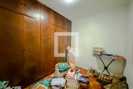 Casa à venda com 448m², 4 quartos e 4 vagas Casa à venda com 448m², 4 quartos e 4 vagasQuarto de Serviço