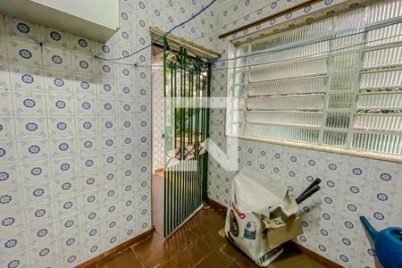 Casa à venda com 448m², 4 quartos e 4 vagas Casa à venda com 448m², 4 quartos e 4 vagasLavanderia