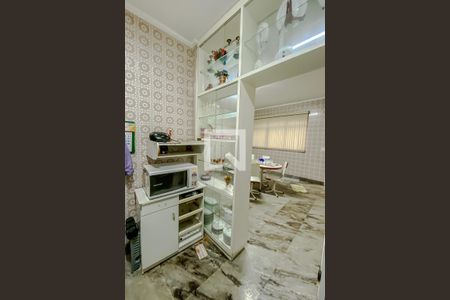 Casa à venda com 448m², 4 quartos e 4 vagas Casa à venda com 448m², 4 quartos e 4 vagasCozinha