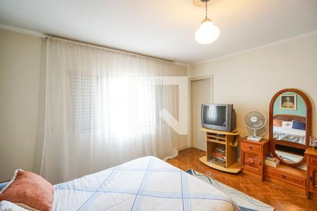 Casa à venda com 320m², 3 quartos e 3 vagas Casa à venda com 320m², 3 quartos e 3 vagasSuíte