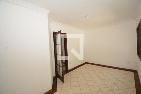 Casa para alugar com 319m², 4 quartos e 1 vagaSuíte