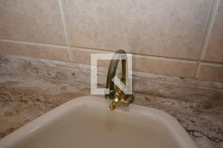 Casa para alugar com 319m², 4 quartos e 1 vagaLavabo da Sala de Jantar - Torneira