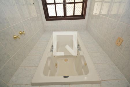 Casa para alugar com 319m², 4 quartos e 1 vagaBanheiro da Suíte - Banheira