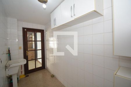 Casa para alugar com 319m², 4 quartos e 1 vagaÁrea de Serviço