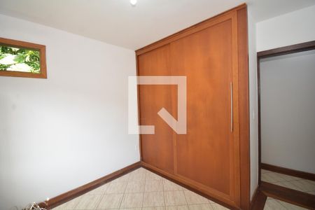 Casa para alugar com 319m², 4 quartos e 1 vagaQuarto 2
