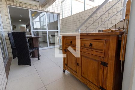 Apartamento para alugar com 386m², 3 quartos e 3 vagasDetalhe da churrasqueira