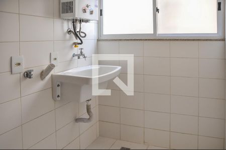 Apartamento à venda com 118m², 2 quartos e 1 vagaÁrea de Serviço