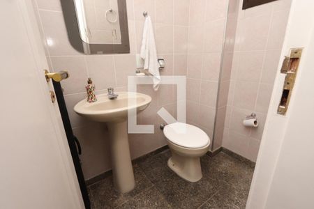 Apartamento à venda com 180m², 4 quartos e 3 vagasBanheiro de serviço