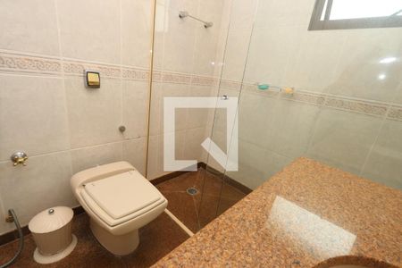 Apartamento à venda com 180m², 4 quartos e 3 vagasBanheiro Social