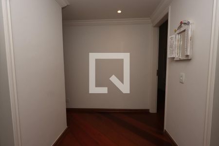 Apartamento à venda com 180m², 4 quartos e 3 vagasHall/Corredor