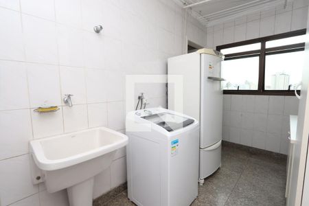 Apartamento à venda com 180m², 4 quartos e 3 vagasLavanderia