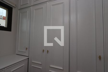 Apartamento à venda com 180m², 4 quartos e 3 vagasCloset