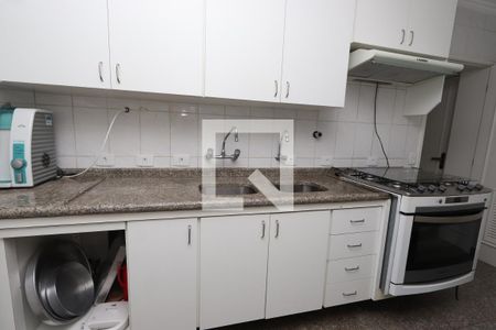 Apartamento à venda com 180m², 4 quartos e 3 vagasCozinha