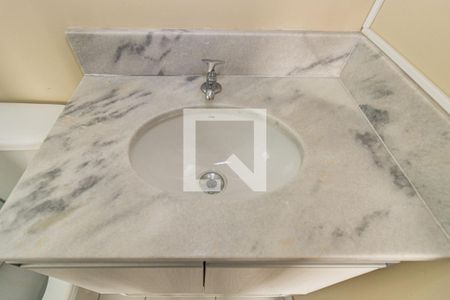 Banheiro da Suíte de apartamento à venda com 3 quartos, 67m² em Protásio Alves, Porto Alegre