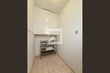 Apartamento para alugar com 70m², 2 quartos e 1 vaga Apartamento para alugar com 70m², 2 quartos e 1 vagaQuarto de Serviço