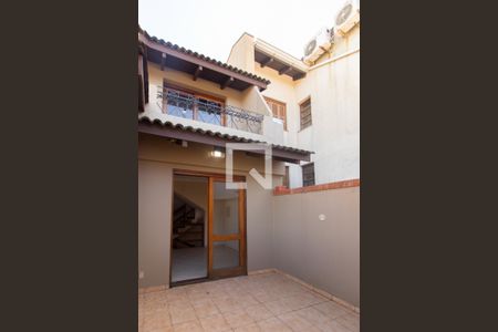 Casa de condomínio para alugar com 255m², 4 quartos e 4 vagasVaranda 