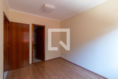 Casa de condomínio para alugar com 255m², 4 quartos e 4 vagasQuarto 2