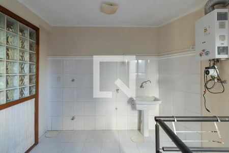 Casa de condomínio para alugar com 255m², 4 quartos e 4 vagasÁrea de Serviço