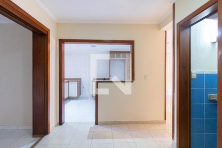 Casa de condomínio para alugar com 255m², 4 quartos e 4 vagasSala