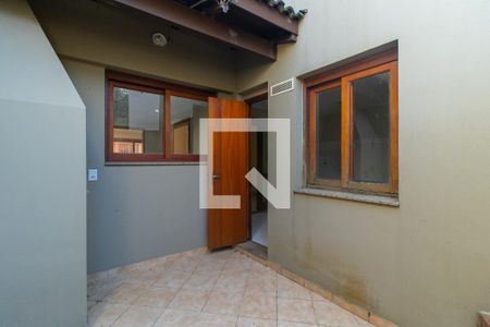 Casa de condomínio para alugar com 255m², 4 quartos e 4 vagasChurrasqueira