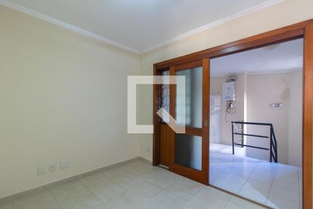 Casa de condomínio para alugar com 255m², 4 quartos e 4 vagasSala