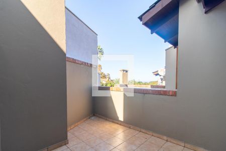 Casa de condomínio para alugar com 255m², 4 quartos e 4 vagasVaranda 