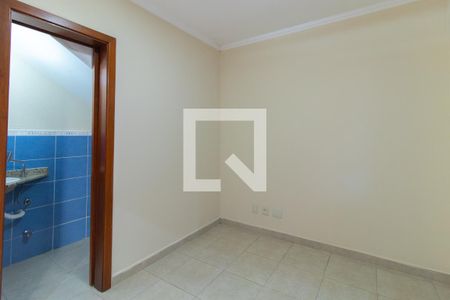 Casa de condomínio para alugar com 255m², 4 quartos e 4 vagasSala