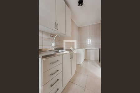 Cozinha de apartamento para alugar com 2 quartos, 67m² em Petrópolis, Porto Alegre