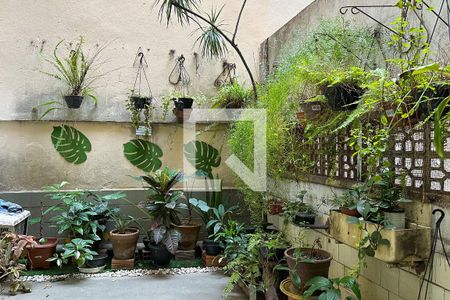 Apartamento à venda com 150m², 3 quartos e sem vaga Apartamento à venda com 150m², 3 quartos e sem vagaQuintal