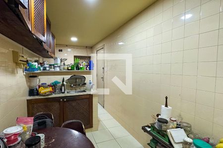 Apartamento à venda com 150m², 3 quartos e sem vaga Apartamento à venda com 150m², 3 quartos e sem vagaCozinha