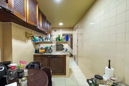 Apartamento à venda com 150m², 3 quartos e sem vaga Apartamento à venda com 150m², 3 quartos e sem vagaCozinha