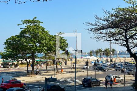 Apartamento à venda com 150m², 3 quartos e sem vaga Apartamento à venda com 150m², 3 quartos e sem vagaSala - vista