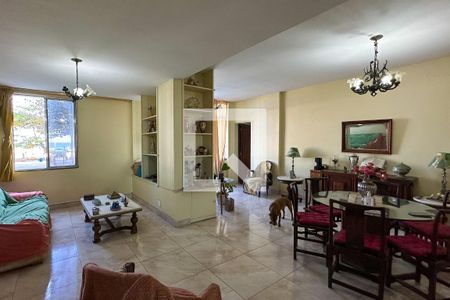 Apartamento à venda com 150m², 3 quartos e sem vaga Apartamento à venda com 150m², 3 quartos e sem vagaSala