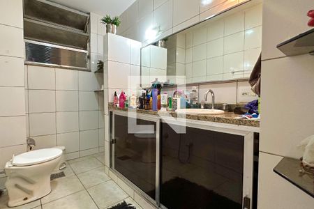 Apartamento à venda com 150m², 3 quartos e sem vaga Apartamento à venda com 150m², 3 quartos e sem vagaBanheiro Social