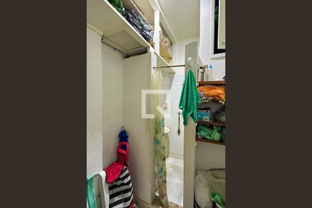 Apartamento à venda com 150m², 3 quartos e sem vaga Apartamento à venda com 150m², 3 quartos e sem vagaQuarto de Serviço