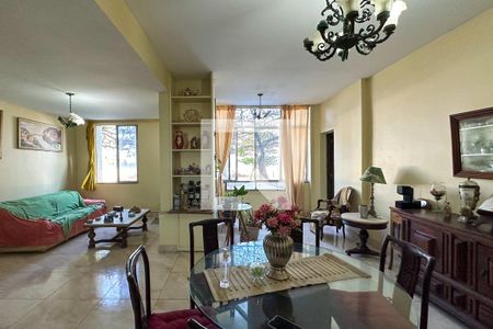 Apartamento à venda com 150m², 3 quartos e sem vaga Apartamento à venda com 150m², 3 quartos e sem vagaSala