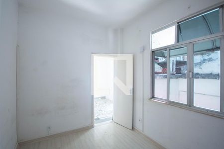 Quarto 1 de apartamento para alugar com 2 quartos, 50m² em Grajaú, Rio de Janeiro