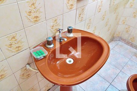 Casa à venda com 330m², 2 quartos e 1 vagaBanheiro