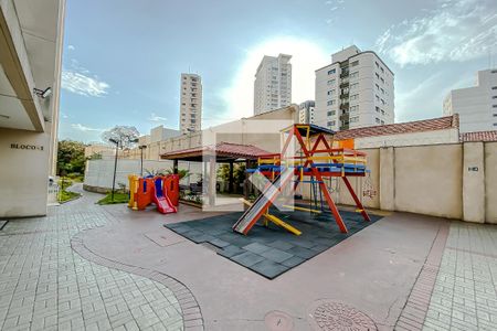 Apartamento para alugar com 48m², 2 quartos e 1 vaga Apartamento para alugar com 48m², 2 quartos e 1 vagaÁrea Comum - Playground