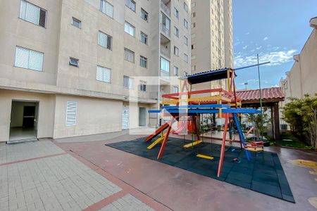 Apartamento para alugar com 48m², 2 quartos e 1 vaga Apartamento para alugar com 48m², 2 quartos e 1 vagaÁrea Comum - Playground