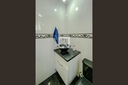 Apartamento para alugar com 48m², 2 quartos e 1 vaga Apartamento para alugar com 48m², 2 quartos e 1 vagaBanheiro