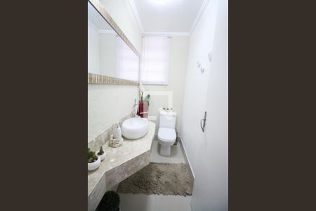 Lavabo de casa à venda com 3 quartos, 235m² em Parque Maria Domitila, São Paulo