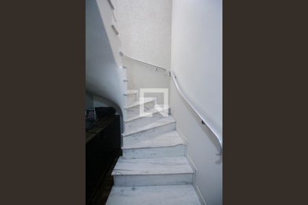 Escada Quartos QUARTO qua de casa à venda com 3 quartos, 235m² em Parque Maria Domitila, São Paulo